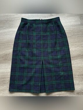 James Pringle Made in Scotland Wool Black Watch Tartan Skirt vintage size 12